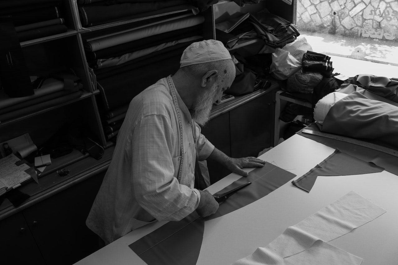 Another cup of chai: How a Muslim tailor in Kolkata made me reflect on money’s emptiness  