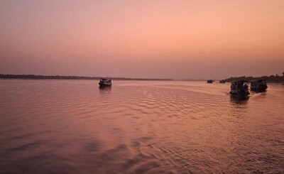 The sunset of a million hues: An opacarophile’s discovery of the waterways of the Sundarbans